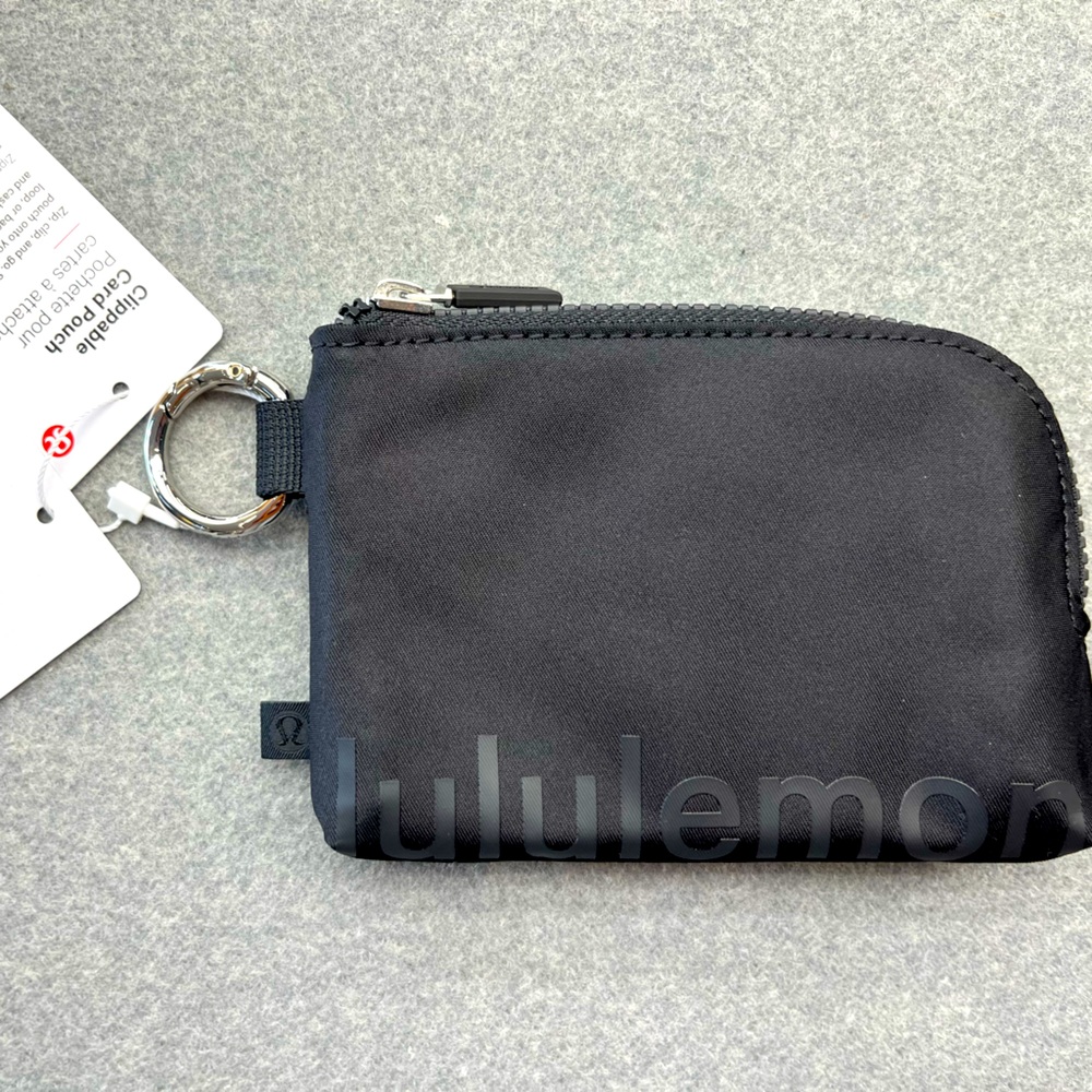 Lululemon Clippable Card Pouch Black NWT